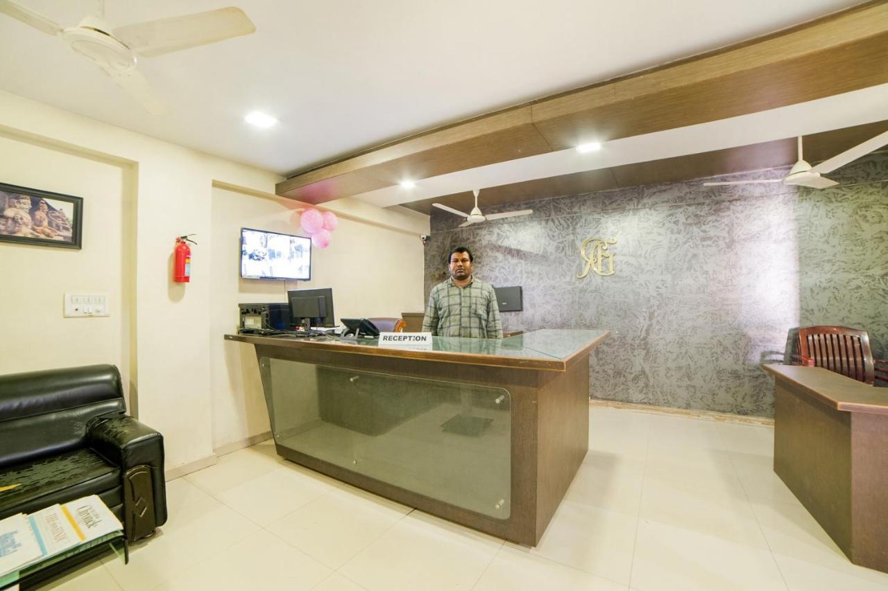 Super Capital O Raaga Grand Hotel Haiderabad Buitenkant foto
