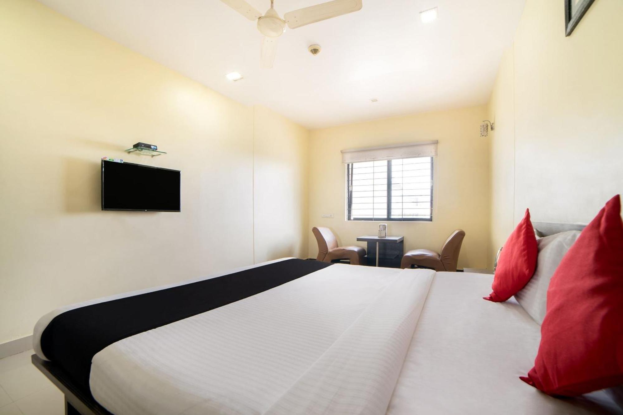 Super Capital O Raaga Grand Hotel Haiderabad Buitenkant foto