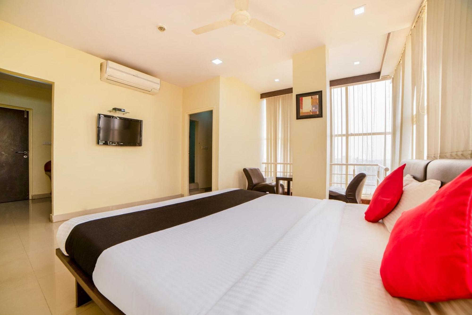 Super Capital O Raaga Grand Hotel Haiderabad Buitenkant foto